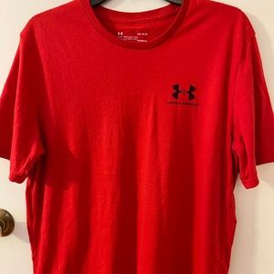 Under Armor t-shirt